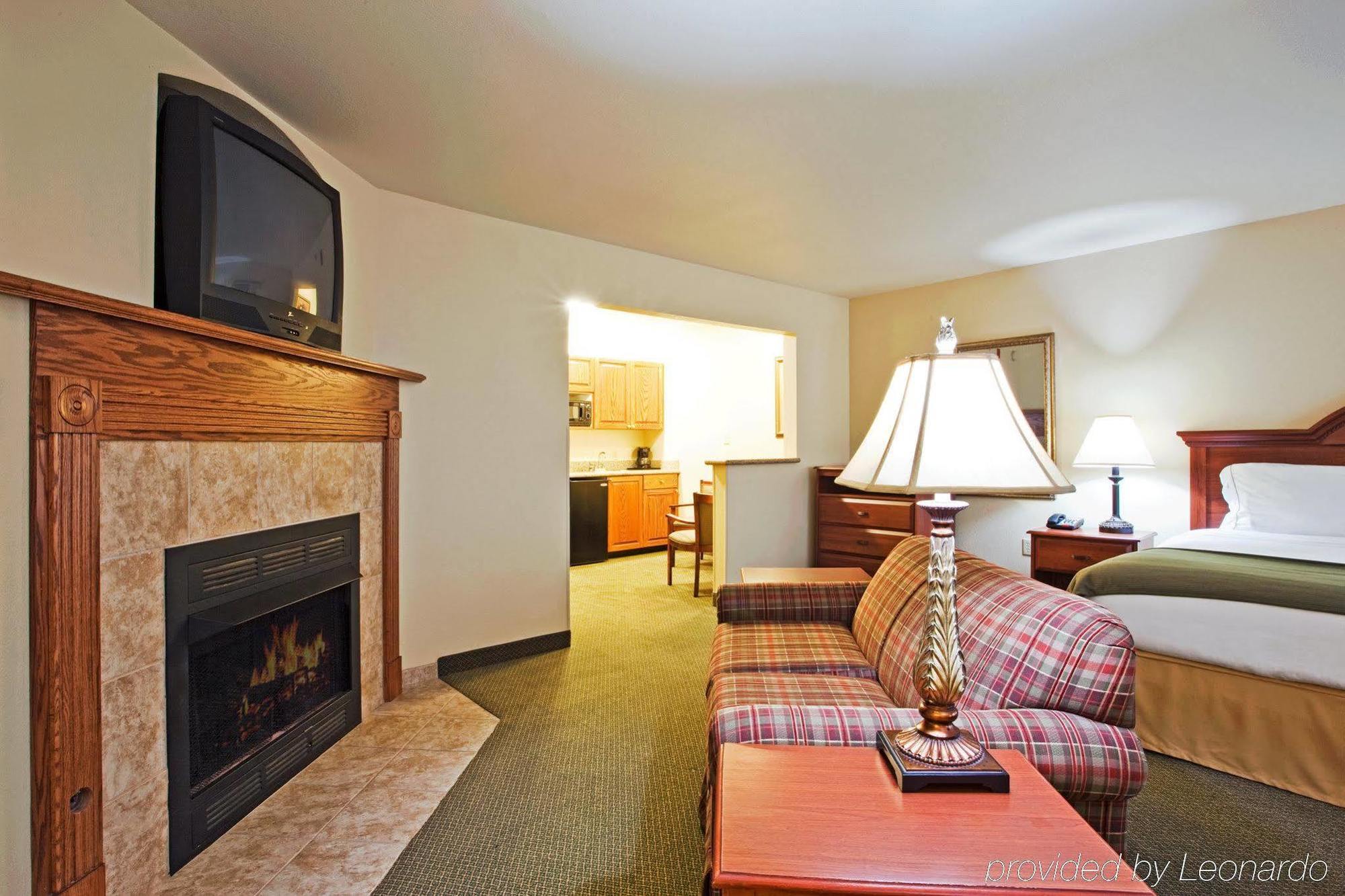 Holiday Inn Express Hotel & Suites Claypool Hill -Richlands Area By Ihg Pounding Mill Værelse billede