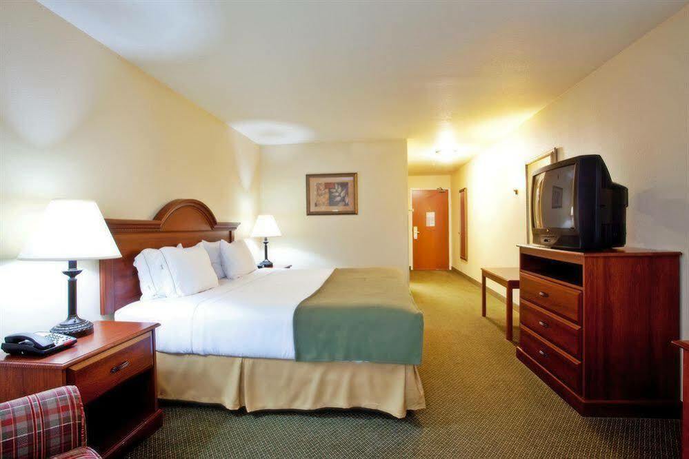 Holiday Inn Express Hotel & Suites Claypool Hill -Richlands Area By Ihg Pounding Mill Eksteriør billede