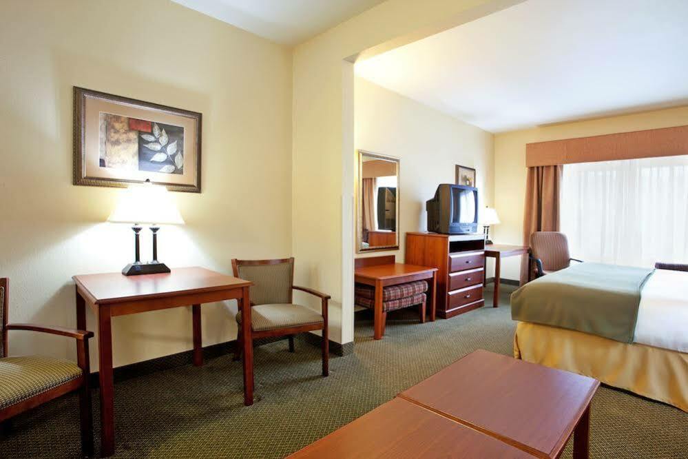 Holiday Inn Express Hotel & Suites Claypool Hill -Richlands Area By Ihg Pounding Mill Eksteriør billede